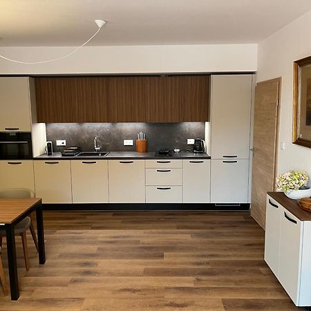 Apartman Hruska Černý Dŭl Exterior foto